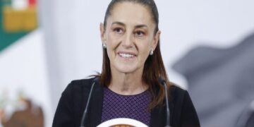 Sheinbaum anuncia el envío este lunes de un barco más con ayuda humanitaria para Cuba