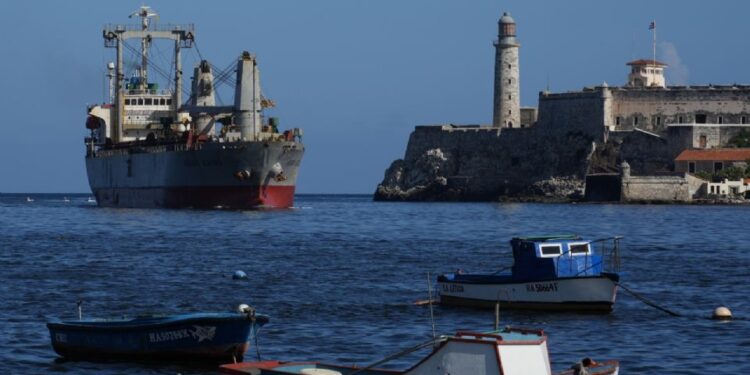 Washington aprieta la presión sobre Cuba y sanciona importadora ligada a combustible enviado desde México