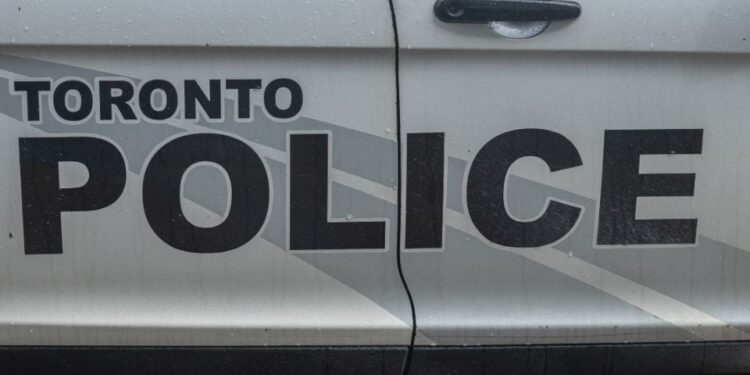 Detienen en España a tres policías canadienses por la agresión sexual de una mujer