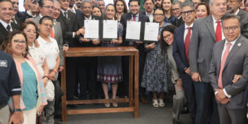 La primavera laboral llegó para quedarse: Presidenta anuncia acuerdo para que trabajadores del Estado ganen el salario medio del IMSS