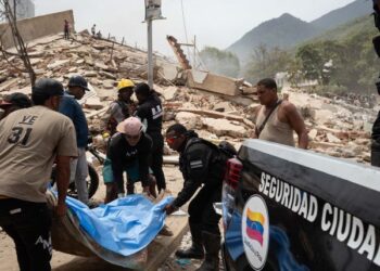 Sube cifra de muertos a 188 en Venezuela y miles de damnificados tras fuertes terremotos