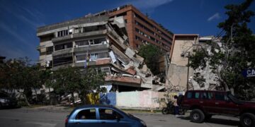 Francia envió 85 socorristas a Venezuela tras terremotos; Chile, ayuda humanitaria