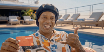 Inter apuesta por Ronaldinho para impulsar su expansión global y acercar sus servicios financieros a los viajeros internacionales