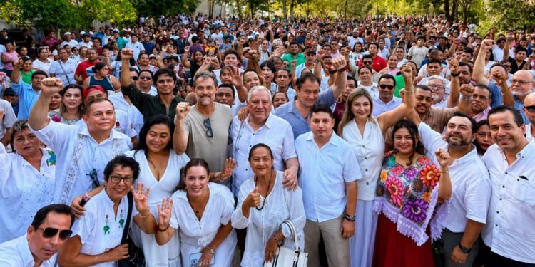 Denuncian detención de Lorenzo Miranda, líder maya de Tulum, tras multitudinario evento político junto a Rafael Marín