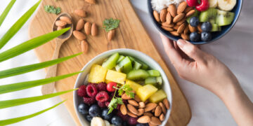 Nueva investigación muestra cómo comer almendras en lugar de botanas mejora la alimentación