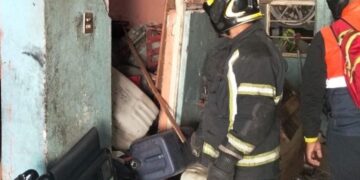 Explosión por acumulación de gas deja dos adultos mayores lesionados en Iztapalapa