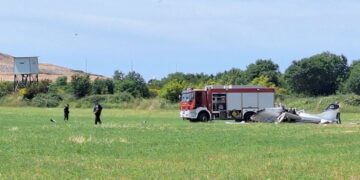 Avioneta se parte en dos tras desplomarse en Croacia; hay cuatro muertos