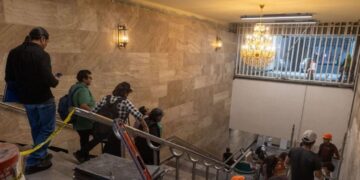 Entre faroles y prisas: el Metro de la CDMX gasta más de 700 mdp en “maquillar” estaciones para el Mundial de futbol