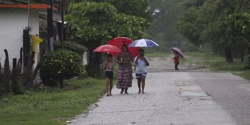 «Boris» se debilita a baja presión remanente, pero seguirán las lluvias muy fuertes en el Pacífico