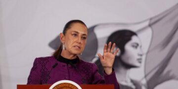 «No queremos que se diga que estamos orientando»: Sheinbaum evita respaldar a alguno de los dos candidatos presidenciales en Colombia