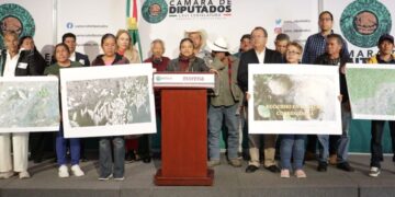 Acompaña Rufina Benítez denuncia ciudadana por contaminación con descargas residuales en la Presa El Batán, Querétaro