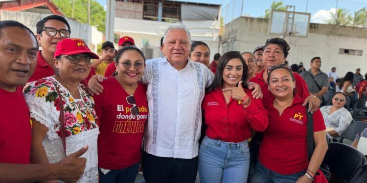 Rafael Marín convoca en Nicolás Bravo a fortalecer la defensa de la soberanía nacional durante asamblea informativa de Morena