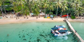 Mueren 15 turistas indios tras volcarse una lancha en la que viajaban al sur de Vietnam