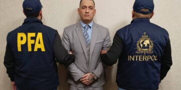 Detienen en Argentina a un mexicano señalado de narcotráfico en EU; será extraditado