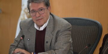 Los lineamientos para proteger derechos de audiencias no pueden rebasar el contenido de la ley ni de la Constitución Política: Ricardo Monreal