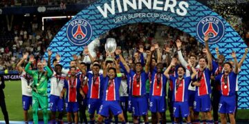 PSG impone su ley ante el Aston Villa y conquista su segunda Supercopa de Europa consecutiva