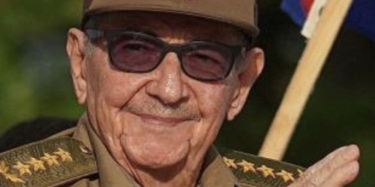 Aplazan hasta septiembre juicio en EU contra piloto cubano vinculado a Raúl Castro