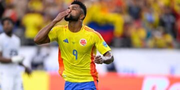 América hace oficial el fichaje de Miguel Borja