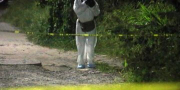 Desplazan criminales a comunidades en Chihuahua con uso de drones y ‘tierra quemada tecnológica’