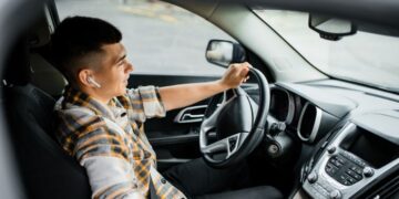 Los estrenos de música pop aumentan 15% el número accidentes de tráfico y sus víctimas, demuestra estudio en EU