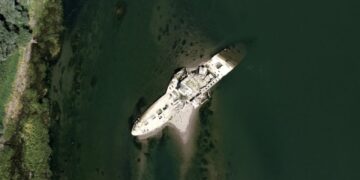 «El Titanic del Sava»: barco histórico emerge en Serbia mientras el calor y la falta de lluvia secan los ríos de Europa