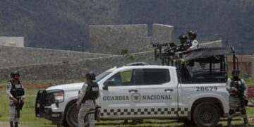 Catean finca en Jalisco tras reportes de privación de la libertad a mujeres; hay un detenido