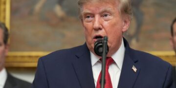 Trump busca que el «Día D económico» contra Irán lo obligue a poner fin a su programa nuclear y reabrir Ormuz
