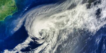“Iselle” toma fuerza en el Pacífico, pero se mantiene lejos de Baja California Sur