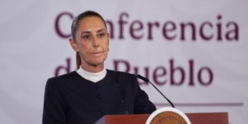 “No es Somos México”: Sheinbaum respalda cambio de nombre y colores del partido