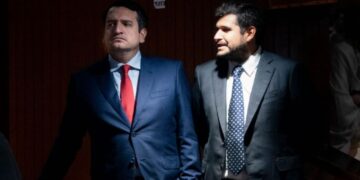 “El Clan” se reúne entre vinos de 24 mil pesos mientras crece la polémica por Rocha Moya
