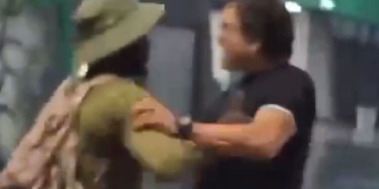 Hombres protagonizan encontronazo en metro de Monterrey por presunto racismo