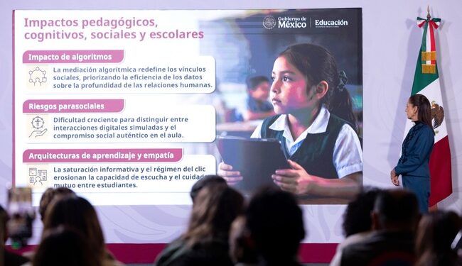 Redes sociales bajo la lupa: Sheinbaum plantea regular su uso excesivo y sus efectos