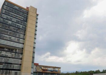 Retoma UNAM exámenes presenciales tras el revés de la evaluación en línea y los desafíos de la IA