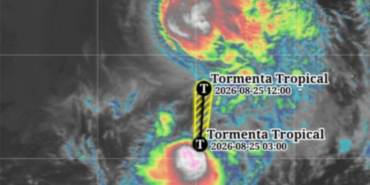Iselle y Julio se fortalecen en el Pacífico; SMN descarta peligro para México