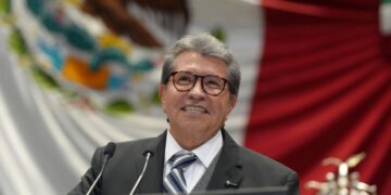 Ricardo Monreal anunció que, una vez promulgada la reforma sobre doble nacionalidad, “vendrá la ley reglamentaria para plasmar su procedimiento”