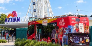 Aztlán Feria de Chapultepec y Turibus se unen para redescubrir la CDMX de día y de noche