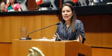 Pide Karen Castrejón reforzar coordinación con Estados Unidos para proteger al lobo mexicano