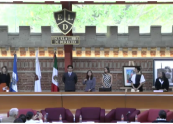 Juan Pablo Estrada Michel llama a mirar más allá de la Constitución para entender al México actual