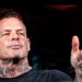 El exluchador y músico VAMPIRO se quita la máscara para mostrar “The World Through My Eyes” en el Foro Red Access