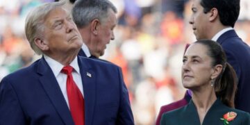 Sheinbaum y Trump conversaron por teléfono sobre las negociaciones del T-MEC, según Politico