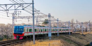 Tren en Francia se descarrila y deja más de 40 heridos; investigan posible sabotaje