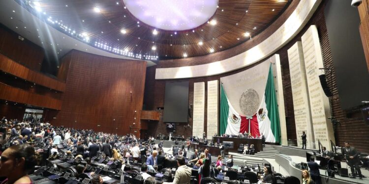 ¿Habrá paro nacional en el IMSS? Trabajadores mantienen plantón en Reforma