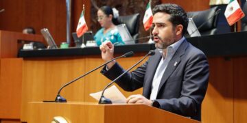 Propone Dorantes Lámbarri programas de alfabetización digital para padres y tutores