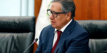 Mesa Directiva amplía plazo para dictaminar la ley contra el feminicidio: Higinio Martínez