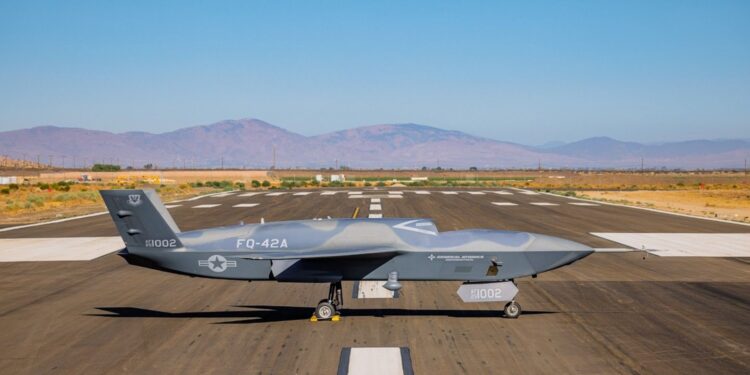 GA-ASI se asocia con Spirit Defense para la producción del avión de combate colaborativo FQ-42