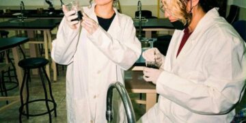 Ganarle tiempo al fuego: estudiantes de Tecmilenio crean producto contra incendios y son seleccionados para final de competencia científica en Kuwait