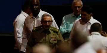 Juez en Florida ordena el arresto de Raúl Castro por el derribo de avionetas en 1996, según el Miami Herald