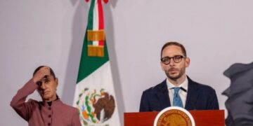 Gobierno de Sheinbaum identifica “desvío” de medicamentos del sector de salud pública para su venta externa