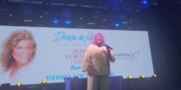 Denisse de Kalafe regresa a La Maraka con nuevas canciones y su show Alma, Corazón y Vida