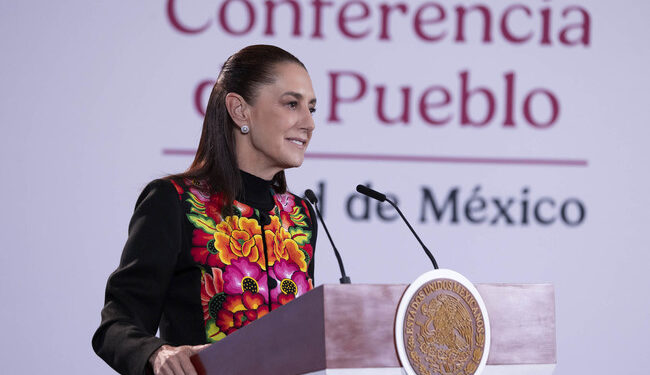 Sheinbaum defiende apoyos fiscales al autotransporte y limita beneficio por peaje a empresas con ingresos de hasta 250 mdp